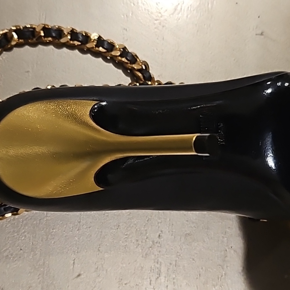 Moschino Black and Gold Women's Heel Purse! - Picture 4 of 5